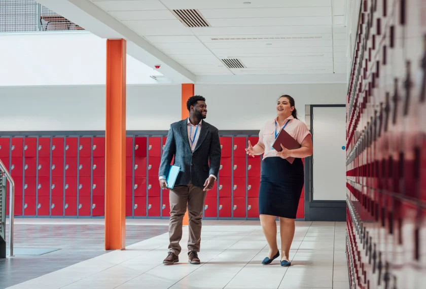 A teacher exemplifying one of the 10 essential classroom management skills as her class is focused and organised.
